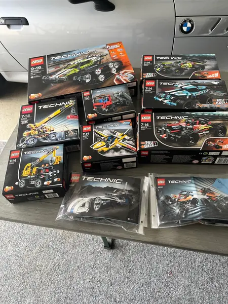Lego-Technic-Sets in Originalkartons